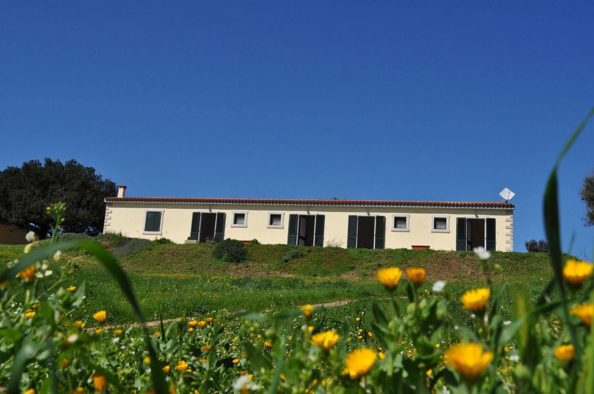 La Striscia Larga Acomodação com café da manhã San Pasquale Exterior foto